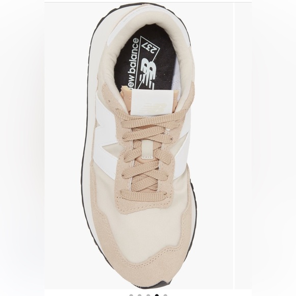 New Balance 237 Sneaker - Women's Sz 7 - Picture 12 of 13